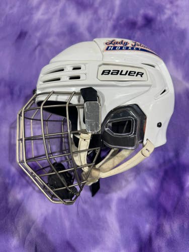 White Small Bauer Re-Akt 75 Helmet (Used)