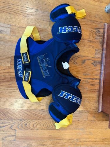Youth Large Itech SP105 Shoulder Pads (Used)