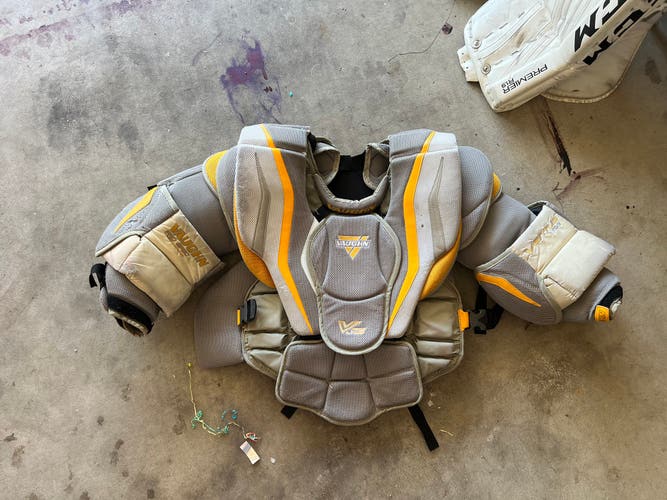 Used Vaughn Ventus LT88 Chest Protector | Senior Large | R53
