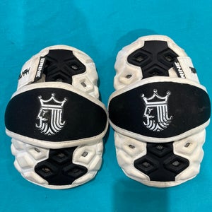 Small Adult Brine Triumph Arm Pads (Used)