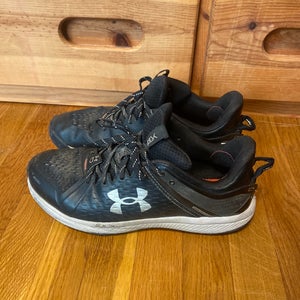 Size 11 Under Armour Men's Yard Low Turf Baseball Cleat Shoe