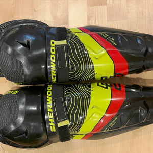 Junior Sher-Wood 10" Shin Pads (Used)