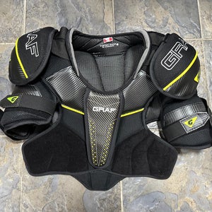 Brand New Senior Graf Hockey Shoulder Pads - Made in Canada! (GRAFSHOULDERPAD)
