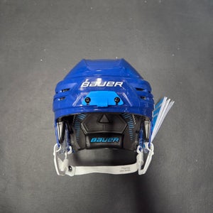 Senior Medium Bauer Re-akt 90 Helmet Royal Blue