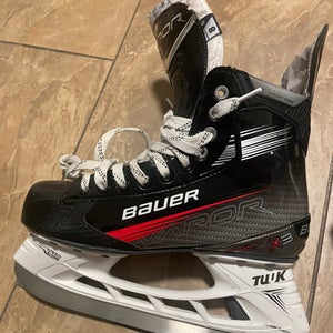 Bauer Vapor X3 Hockey Skates Regular Width  8 (Used)