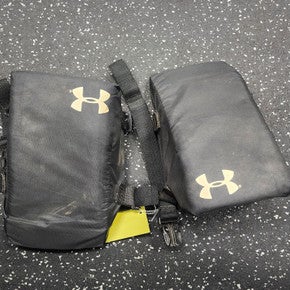 Used Under Armour KNEE SAVER BB/SB Catchers Knee Savers Black 11849-S000014346