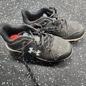 Used Under Armour LEADOFF BB/SB Cleats Black Youth 13.0 11849-S000026039