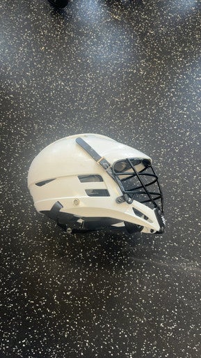 Used Cascade CS Lacrosse Helmet White S/M 11849-S000029103