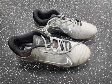 Used Nike DRAGON RENEW BB/SB Cleats Grey Senior 9 11849-S000027043