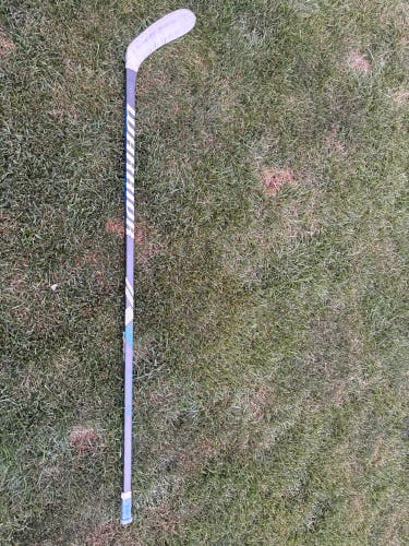 Senior Warrior Alpha LX2 PRO Right Handed Hockey Stick P28 (Used)