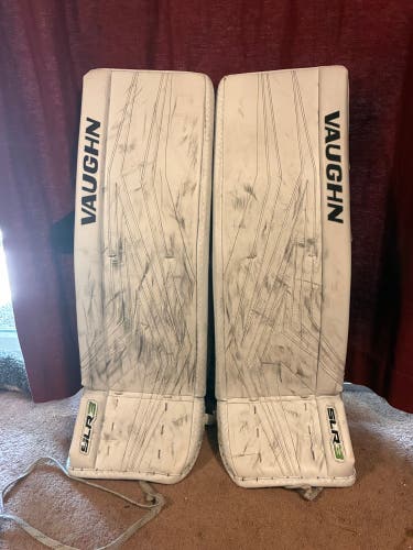 Vaughn SLR3 Pro Goalie leg pads 35 inch