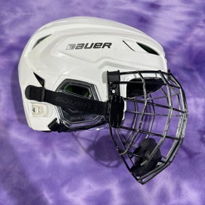 White Small Bauer Hyperlite Helmet (Used)