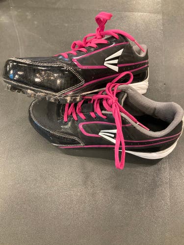 Women's Easton Footwear Molded Cleats | Size 8.5
