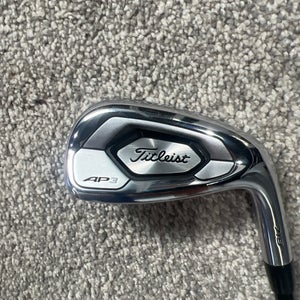 Men's Titleist 9 Iron 718 AP3 Right Handed Regular Flex Graphite Shaft (Used)