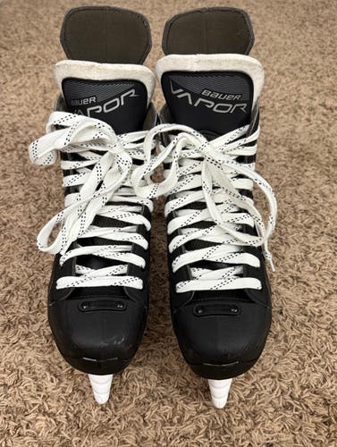 Bauer Vapor VOLT Hockey Skates 9 (Used-Like New)