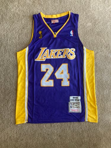 NEW - Mens Stitched Nike NBA Jersey - Kobe Bryant - Lakers - M