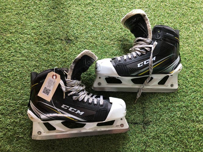 Senior CCM Tacks 9060 Hockey Goalie Skates Regular Width 10 (Used)