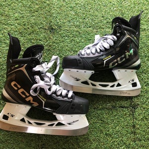 Senior CCM Tacks XF 90 Hockey Skates 7 (Used)