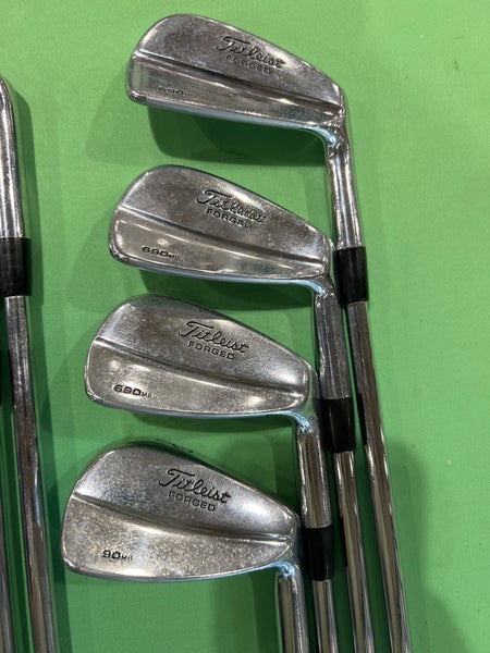 Titleist 690 CB Forgiato Set Ferri 8 Pezzi 3-PW Dynamic Gold S300 - Flex S (usato Buono Stato)
