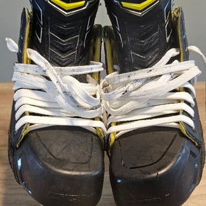 CCM Ultra Tacks Hockey Skates Size 8 Regular Fit