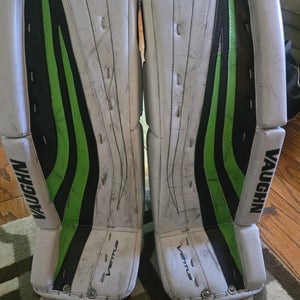 29" Vaughn Ventus SLR Goalie Leg Pads (Used)