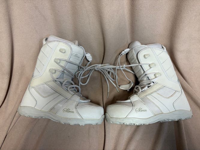 Size M 7.0 (W 8.0) Siren Snowboard Boots All Mountain (Used)