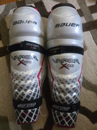 Senior Bauer Vapor X20 13" Shin Pads (Used)