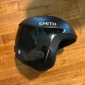 Used Medium Smith Icon Helmet