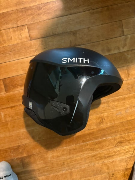 Used Medium Smith Icon Helmet