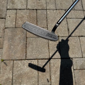 Titleist Scotty Cameron Mallet Right Handed Putter (Used)