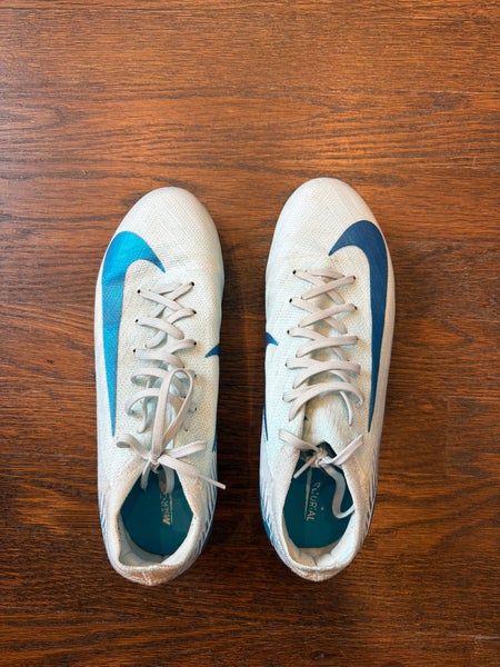 UNC Women's Lacrosse Cleats