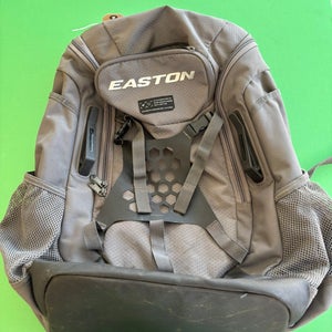 Gray Easton Walk Off NX Bat Pack