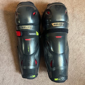 Senior Bauer Vapor 15" Shin Pads (Used)
