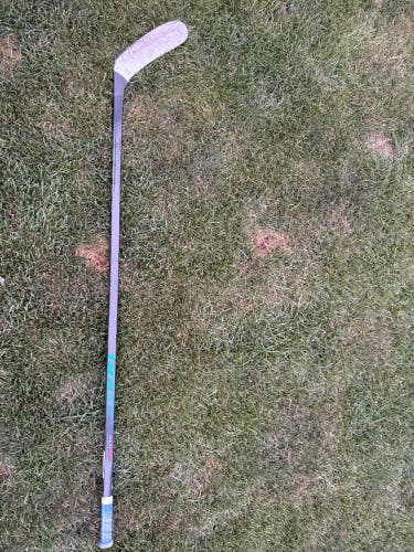 Senior CCM Vizion Right Handed Hockey Stick P28+1/4  (Used)