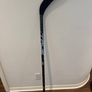 Junior True catalyst 9x3 Left Hand Hockey Stick T92.5 (Used)