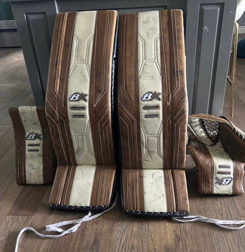 Brian’s Optik 3 Goalie pads, Catcher And Blocker