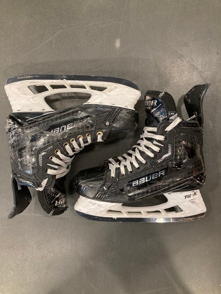 Senior Bauer Supreme Mach Hockey Skates 8 (Used)