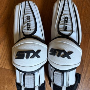 STX Stallion 500 Arm Pads Large