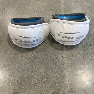 Large Youth True Arm Pads (Used)