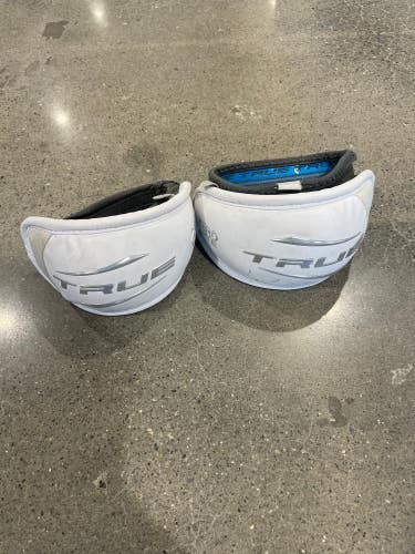 Large Youth True Arm Pads (Used)