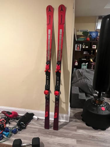 Unisex 2024 GS Atomic 187 cm Racing Redster G9 Skis With Bindings Max Din 16 (Used)