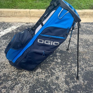 Ogio Golf- Woode Hybrid 8 Stand Bag