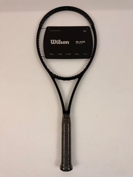 NEW Wilson Blade 98 V8 16x19 Noir, 4 1/2