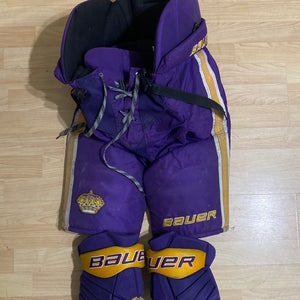 Medium Senior Bauer Nexus Custom Pro Hockey Pants & Gloves (Used)