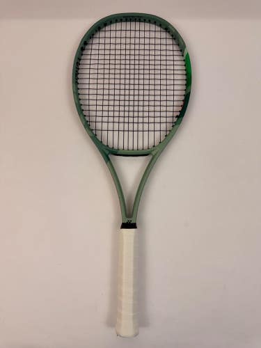 Yonex Percept 97H, 4 3/8 Excellent 9/10