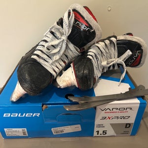 Bauer Vapor 3X Pro Hockey Skates Regular Width Size 1.5 (Used)
