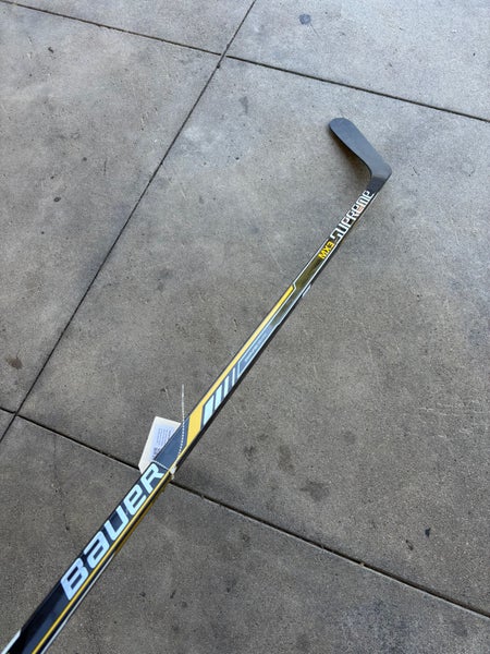 New Senior Bauer TotalOne NXG Hockey Dressed As Supreme MX3 Stick LH Pro Stock (Karlsson)