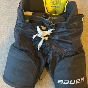 Youth Medium Bauer Supreme 2s Pro Hockey Pants (Used)