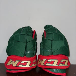 CCM HG12 Gloves 13" Pro Stock (Used)