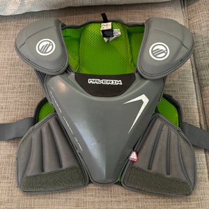 Youth Small / Medium Maverik Shoulder Pads (Used)